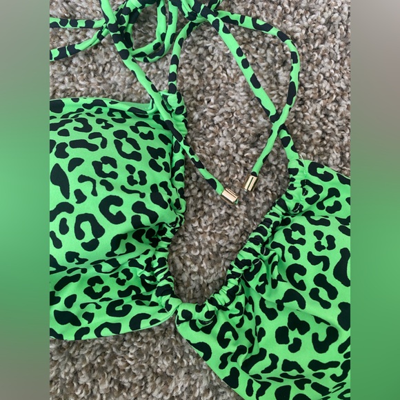 NWT GREEN LEOPARD SANTORINI BIKINI TOP SZ S - Picture 5 of 9